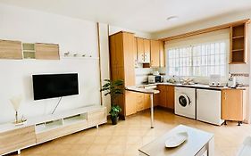 Centre Village Apartment